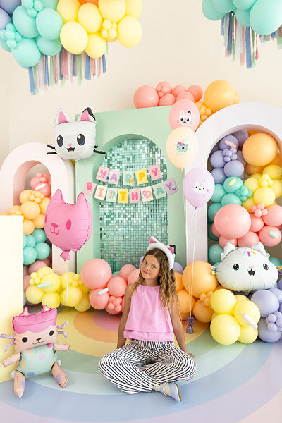 Viseč napis – Happy Birthday Gabijina mačja hišica, 180 cm - Mojbalon